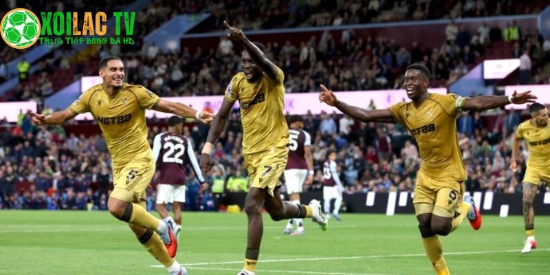 Aston Villa thua Crystal Palace tại Villa Park